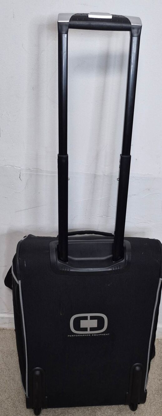 OGIO rolling duffel bag - Picture 5 of 7